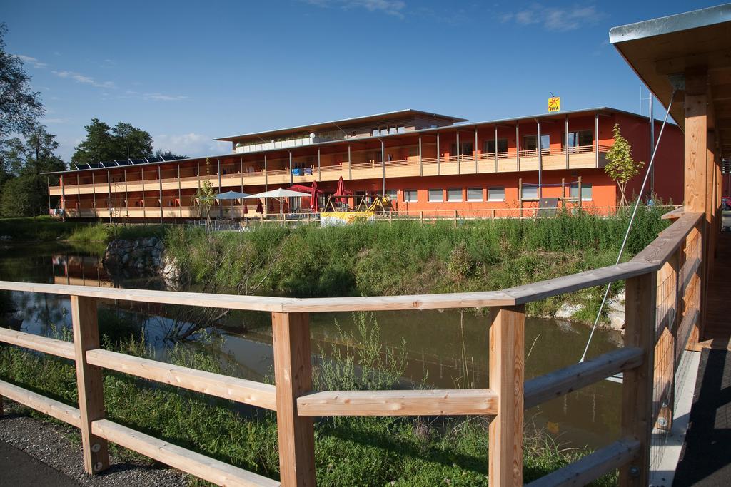 Jufa Hotel Лайбниц Екстериор снимка